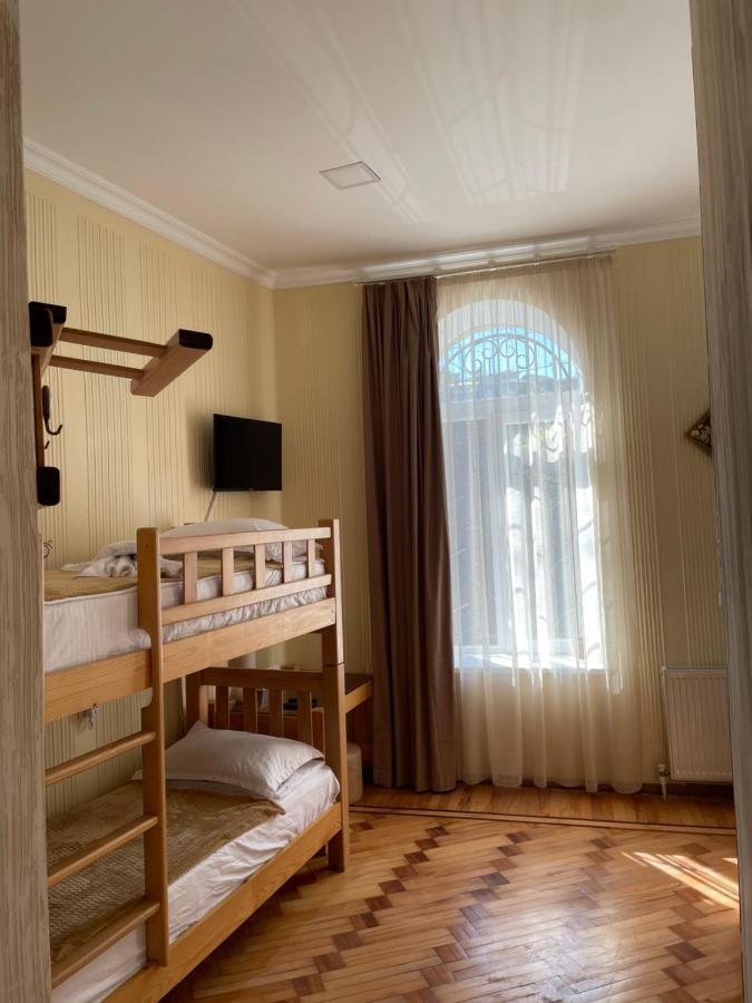 Hotel 1870 Kutaisi Exteriör bild